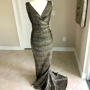 TALBOT RUNHOF GOWN SIZE 4